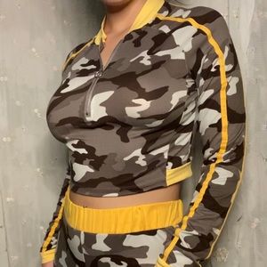 Yellow & Gray Camo Long Sleeve & Leggings Set